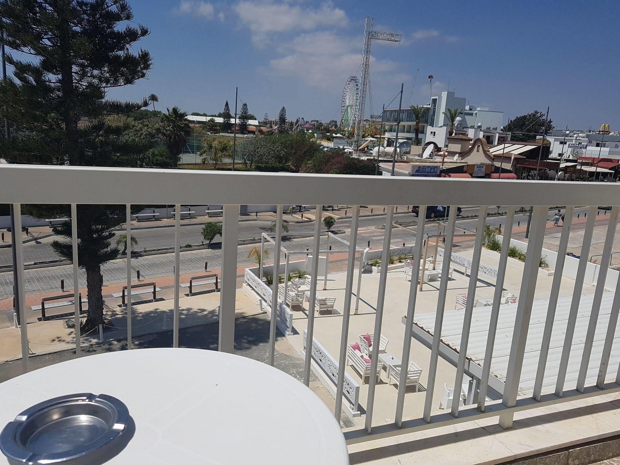 L'eros Hotel Ayia Napa Exterior foto